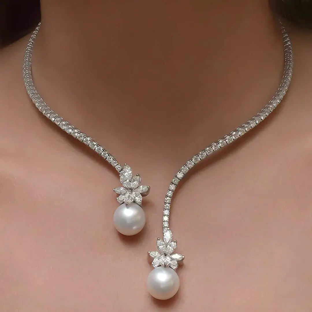 Elegante und strahlende Halskette mit Perlen aus Sterlingsilber