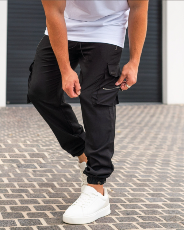 Schwarze Cargo-Hose